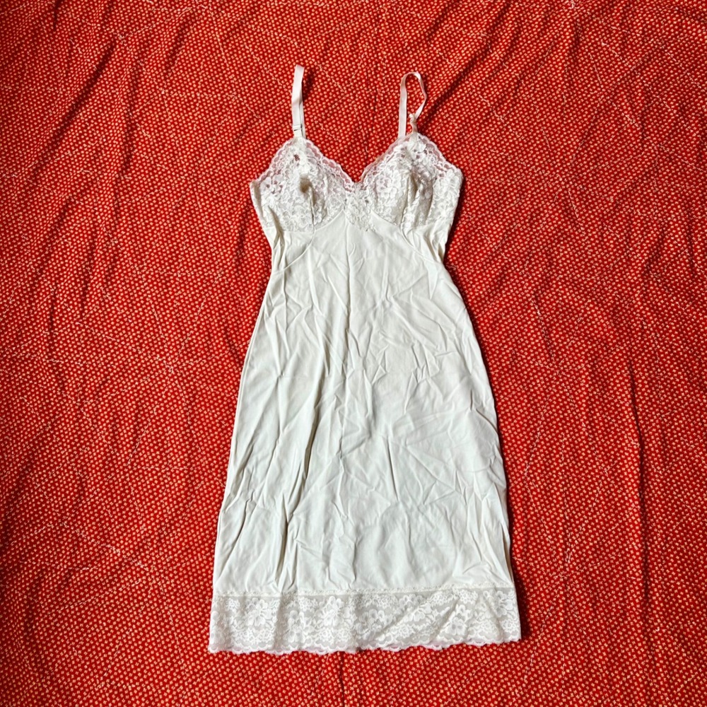 Vintage Shadowline White Lace Trim Nylon Full Slip Dress Size 30